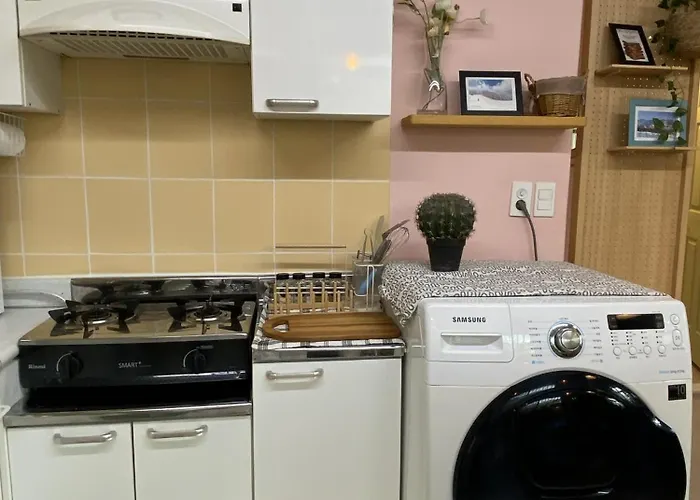 Affittacamere Lumi - 7min Walk From Yeonsinnae Station Line3, 6, Gtx-a