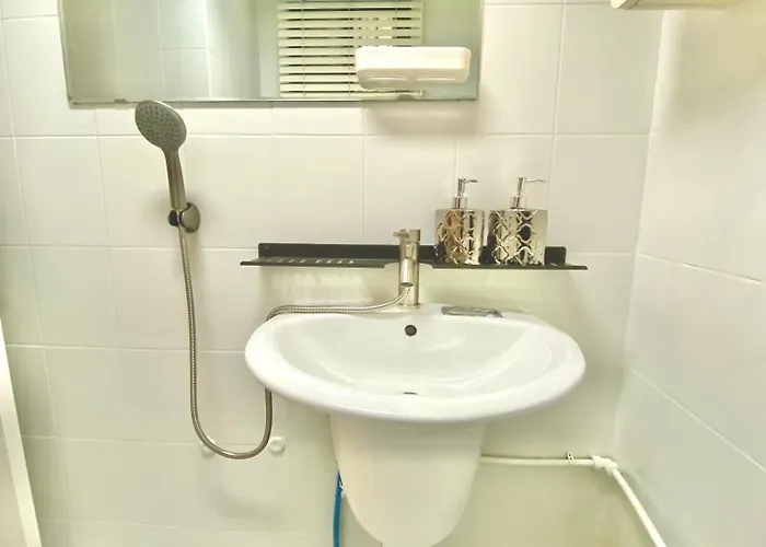 Affittacamere Lumi - 7min Walk From Yeonsinnae Station Line3, 6, Gtx-a 4*